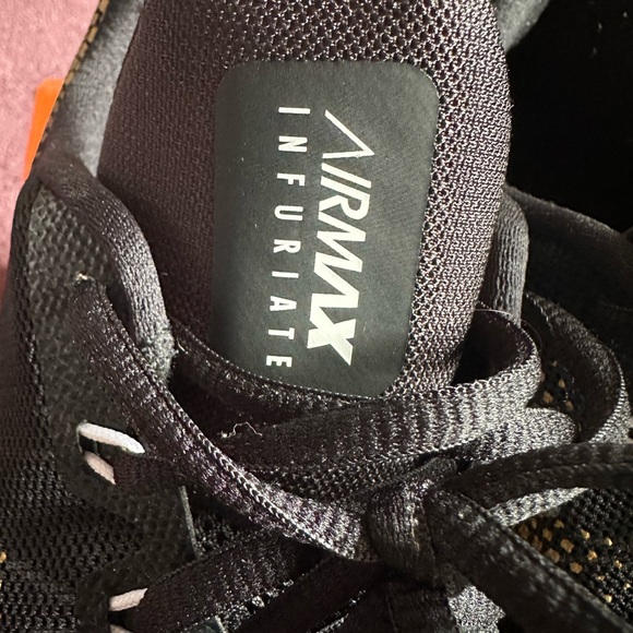 Men’s Nike Air Max Infuriate Low; Black White & Gold; size 8 - Picture 5 of 11